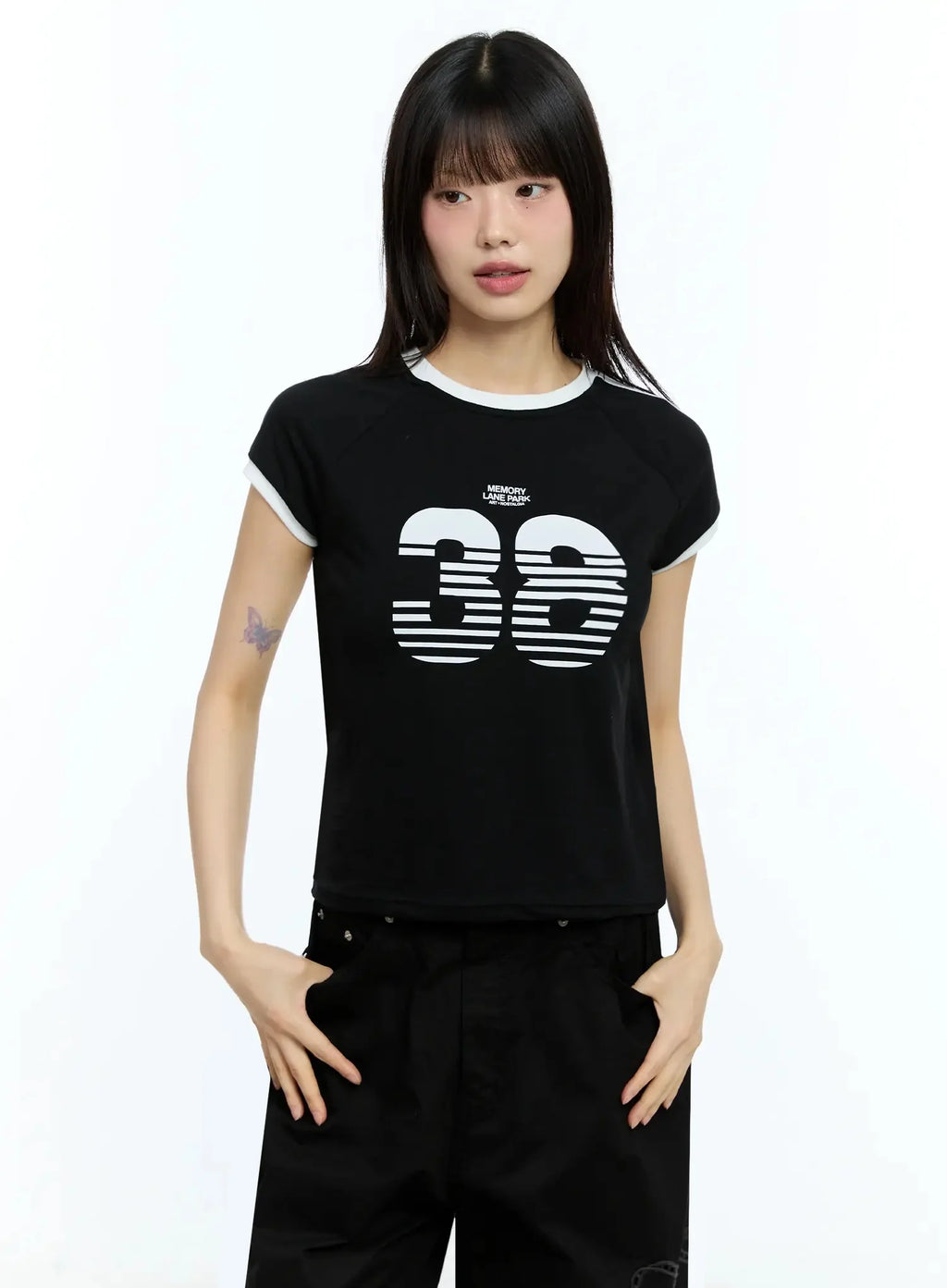 Graphic Two-Tone Tee IU523