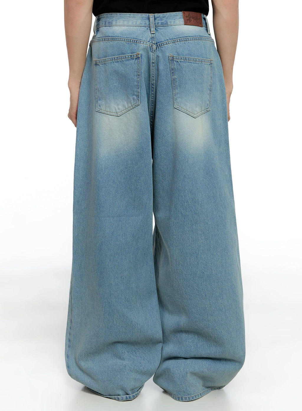 Men's Mid-Wash Baggy Jeans IG520