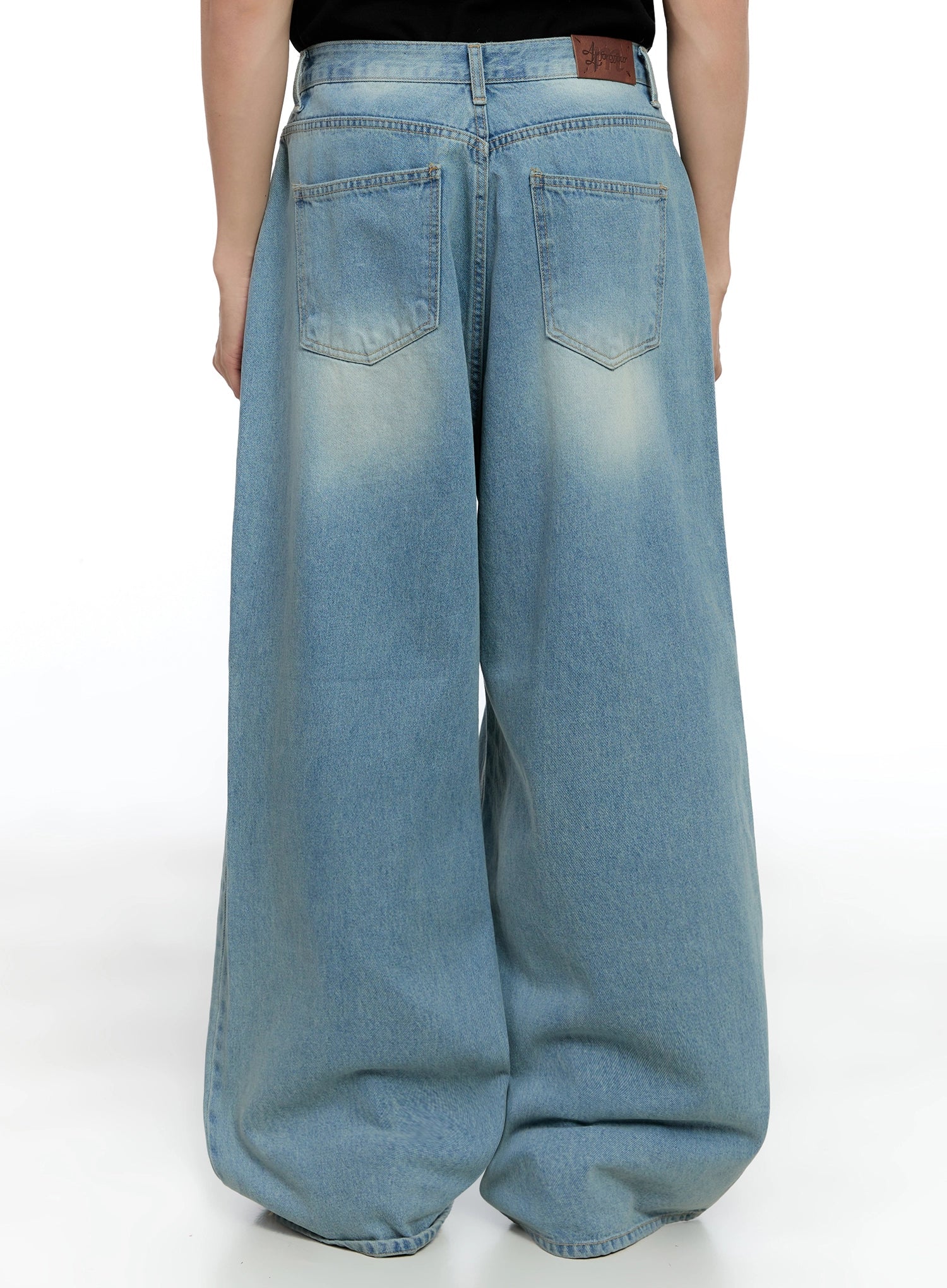 Men's Mid-Wash Baggy Jeans IG520