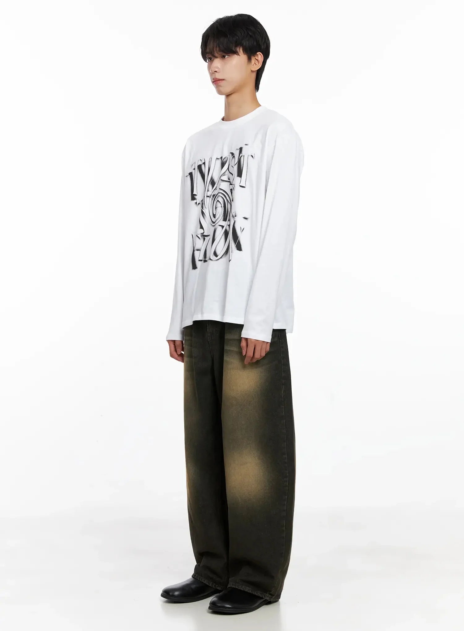 Men's Twist Graphic Long Sleeve Shirt IO516