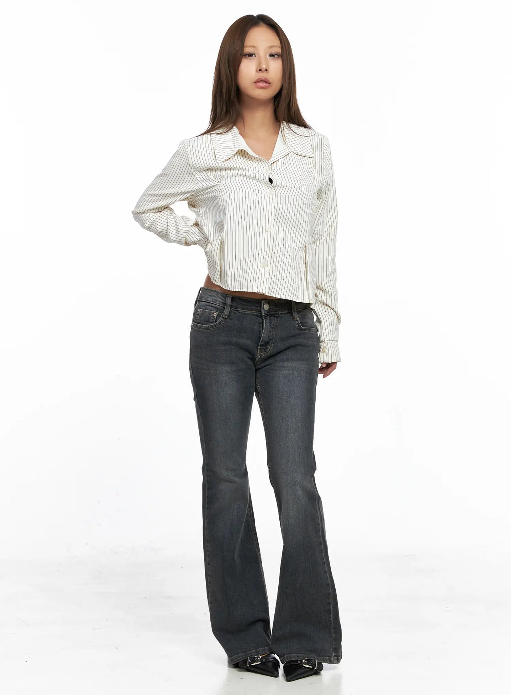 Elani Hip-pad Low-Rise Flared Jeans CO513