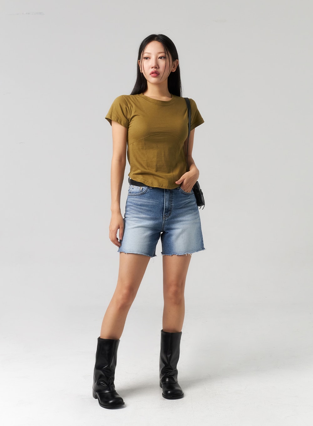 Mid-Wash Denim Shorts CU328