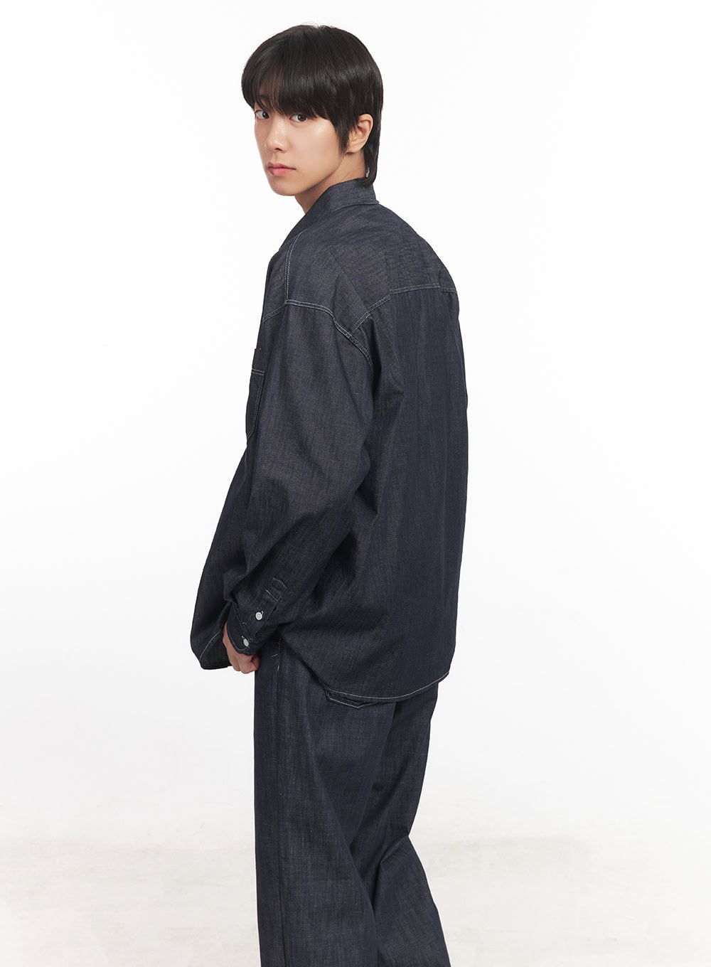 Men's Stitched Button-Up Denim Shirt IA510