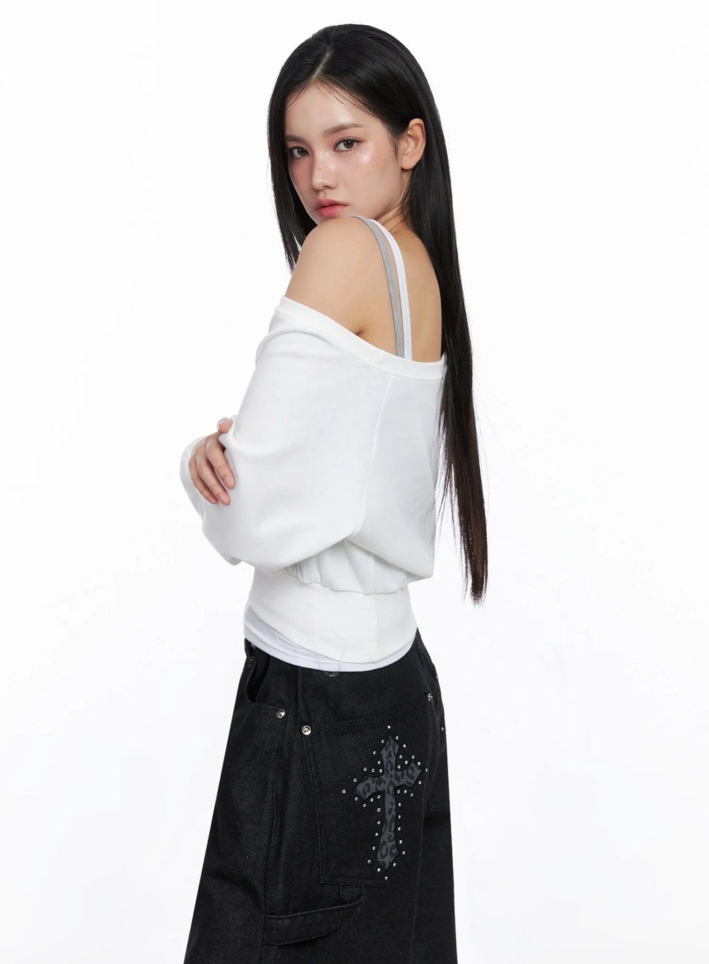 Off-Shoulder Graphic Sweatshirt IS525