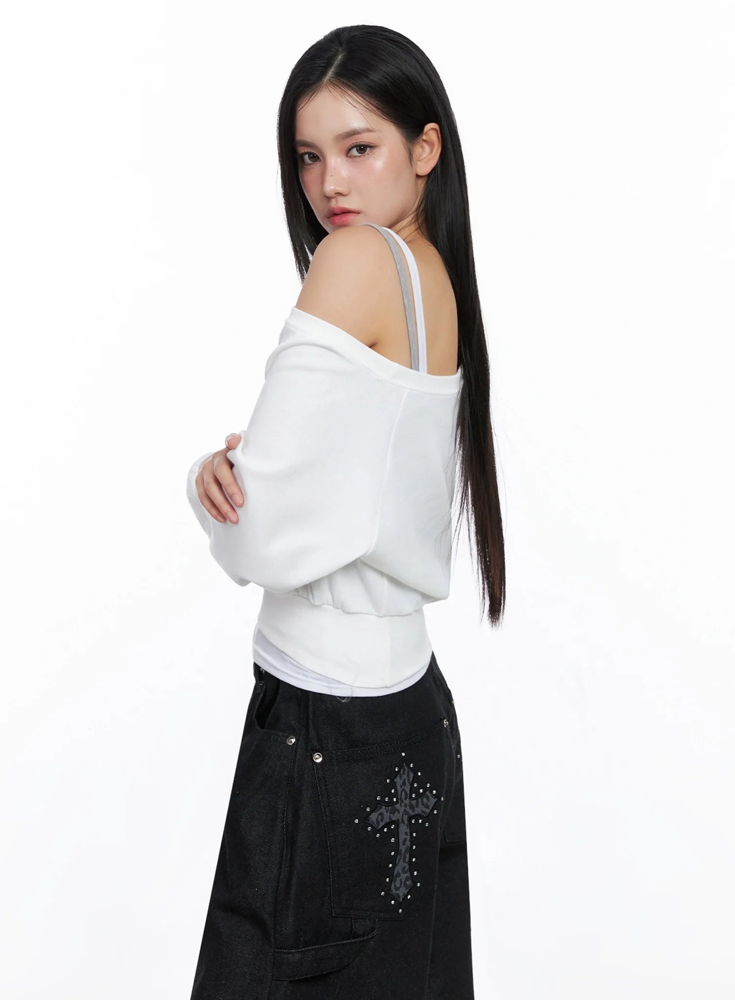 Off-Shoulder Graphic Sweatshirt IS525