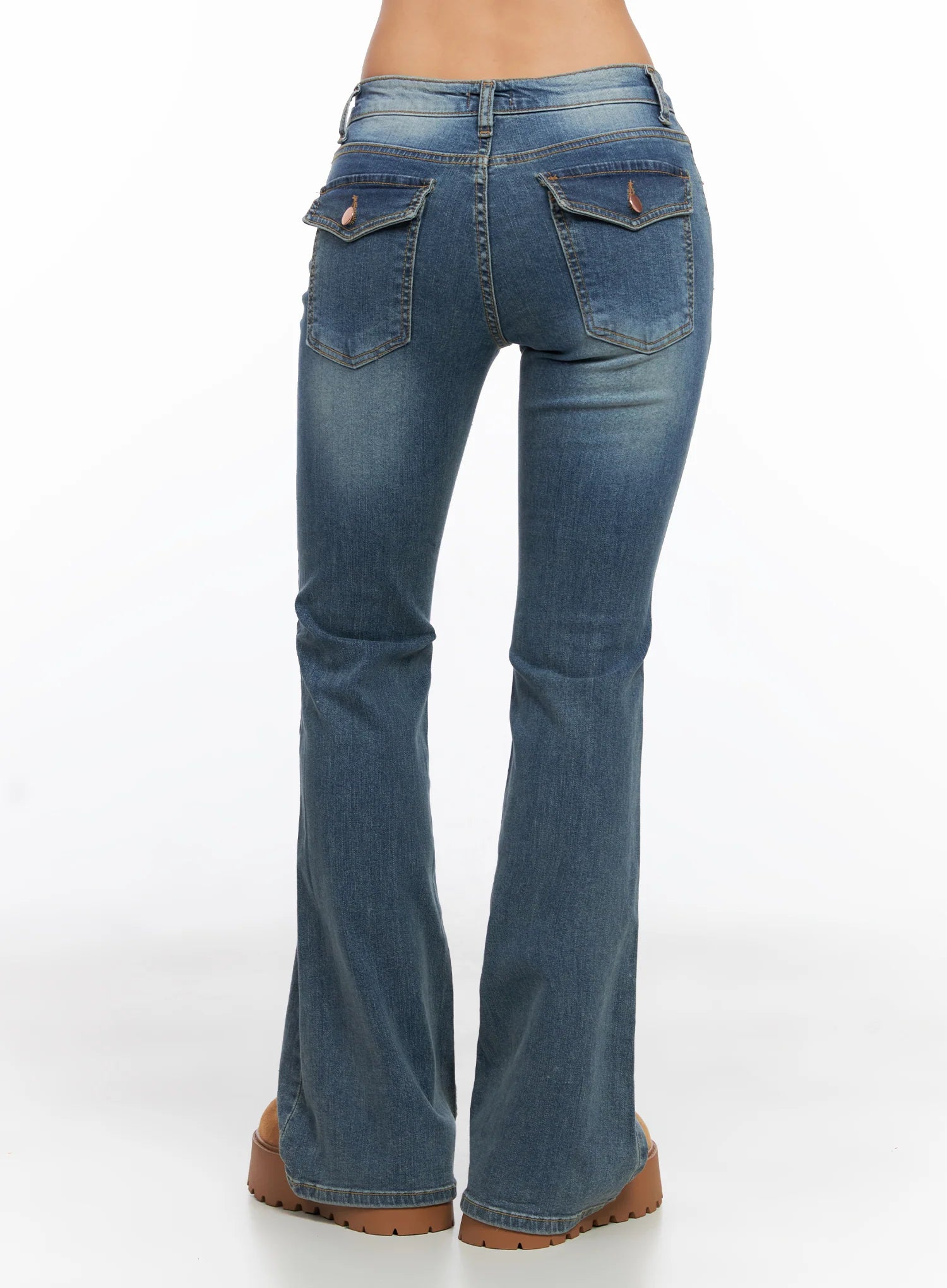 Emelia Back Pocket Flare Jeans CO514