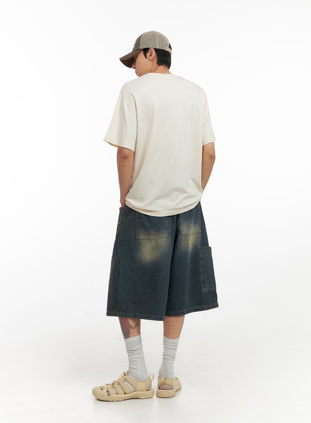 Men's Graphic Round Neck T-Shirt (Light Beige) IL404