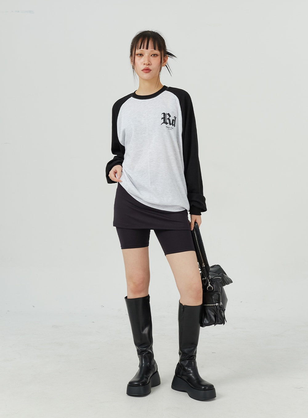 Two Color Graphic Sweatshirt CM316