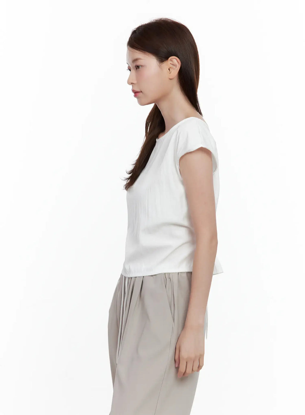 Wide-Neck Open-Back Top CL502
