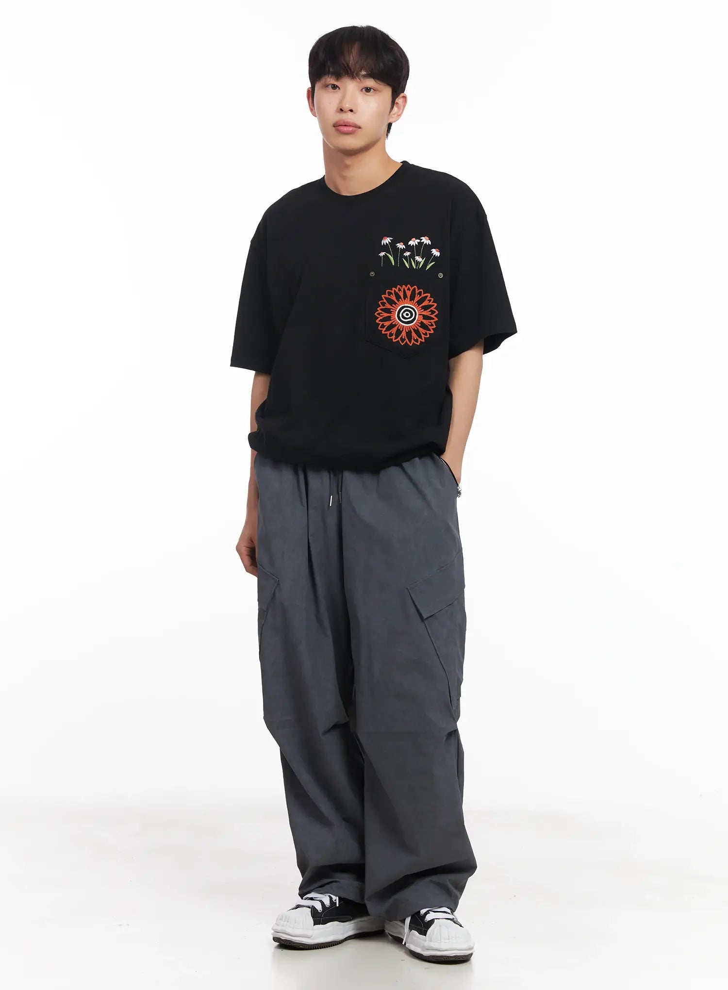 Men's Embroidered Graphic T-Shirt IU519