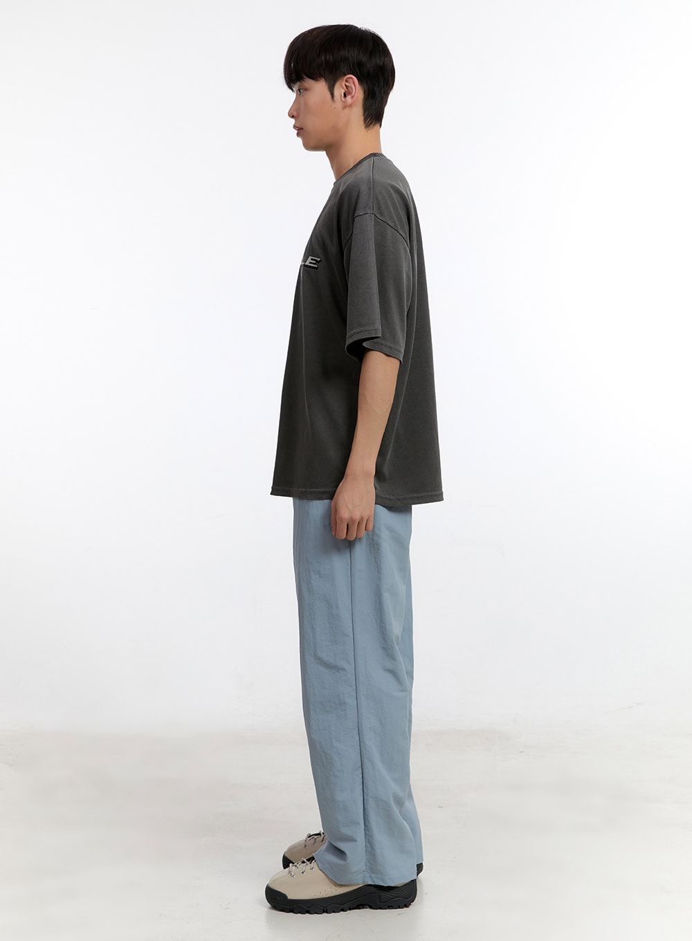 Men's Wide-Fit Nylon Pants IA504