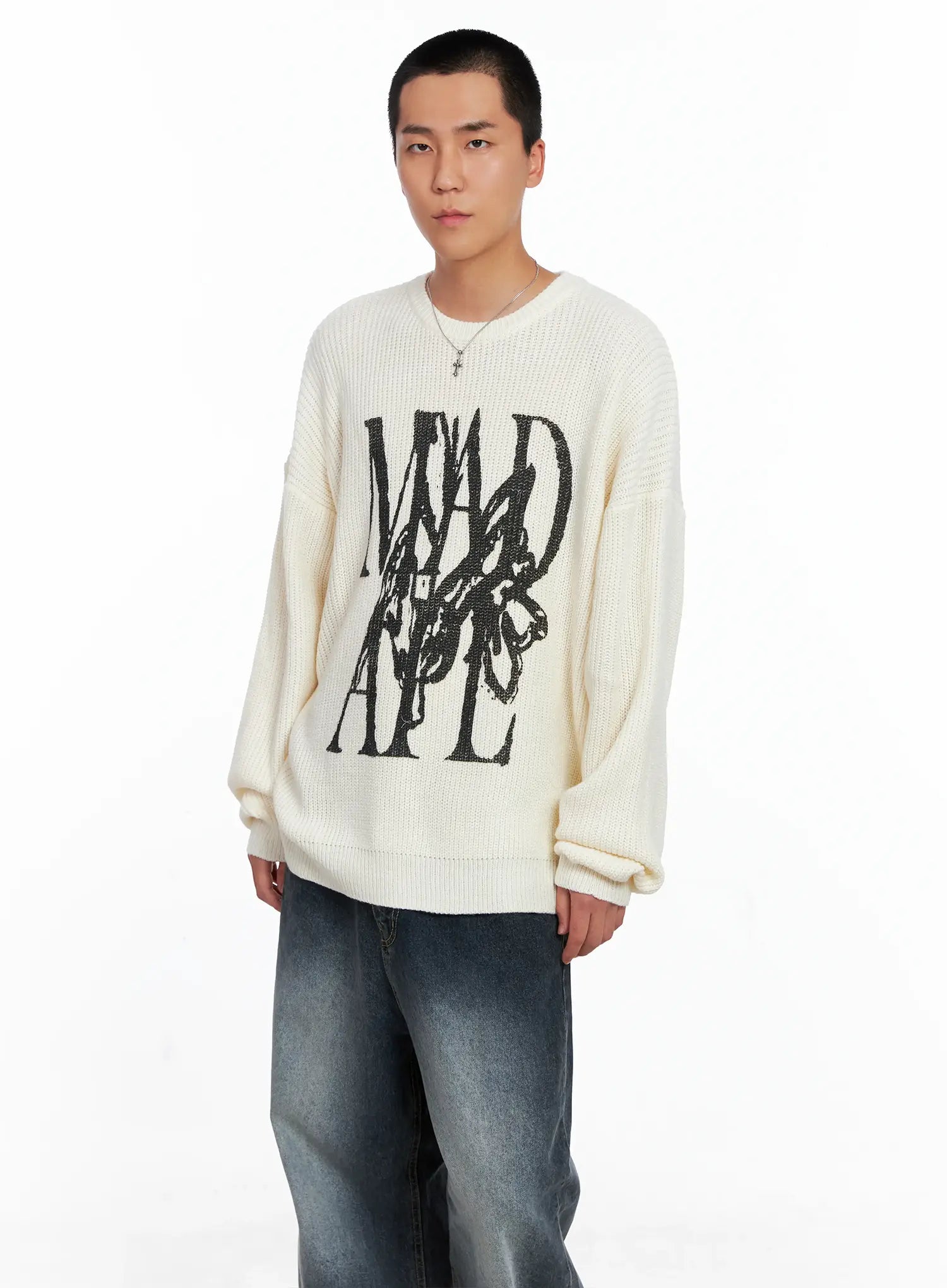 Men's Graphic Knit Sweater IS509