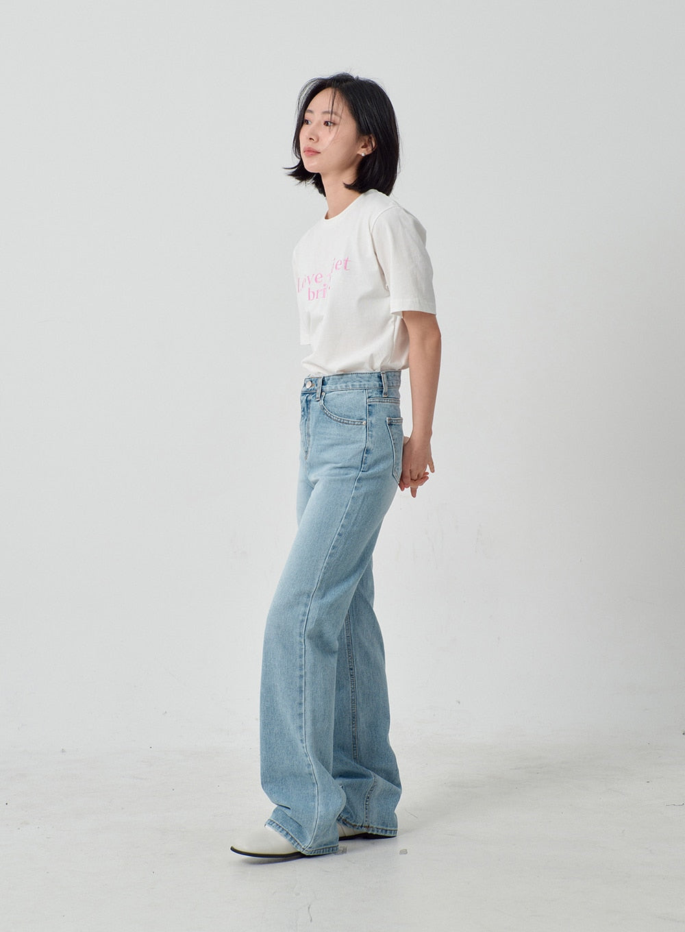 Light Wash Wide Leg Jeans OJ331