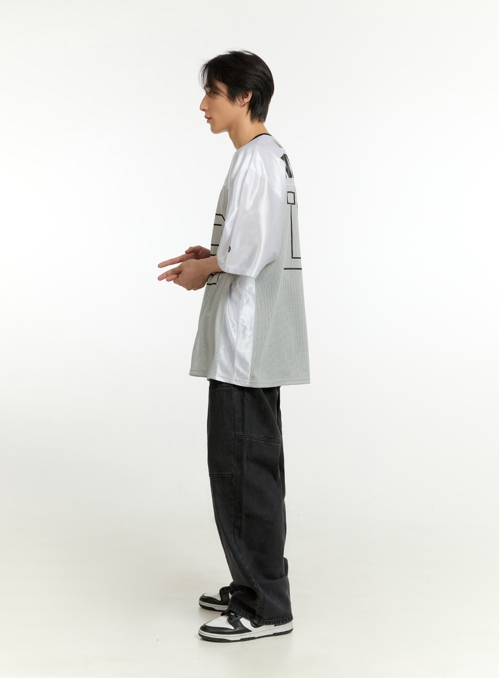 Men's Mesh Lettering V-Neck T-Shirt IL418