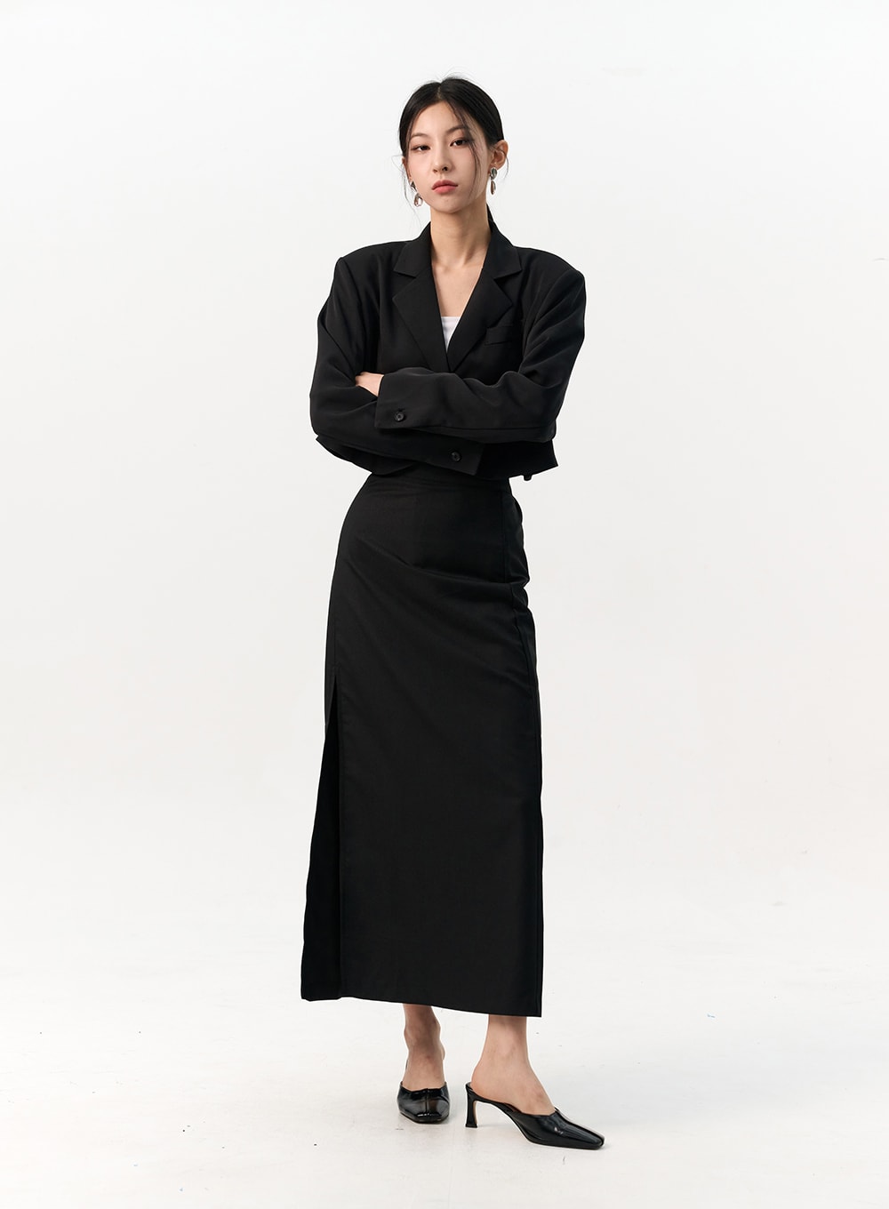 Solid Single Button Crop Jacket IO320