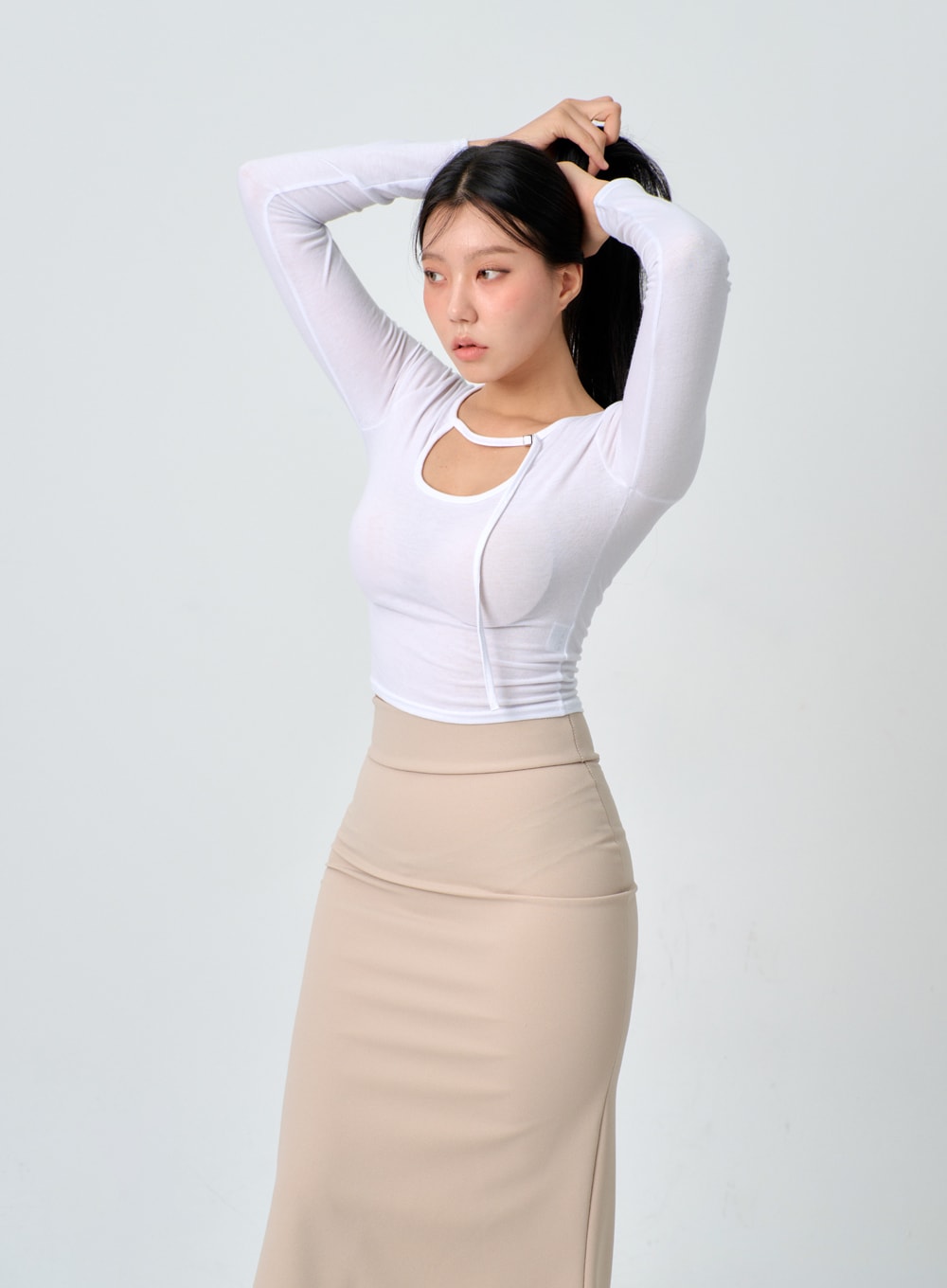 Cut-Out Cropped Top IF301