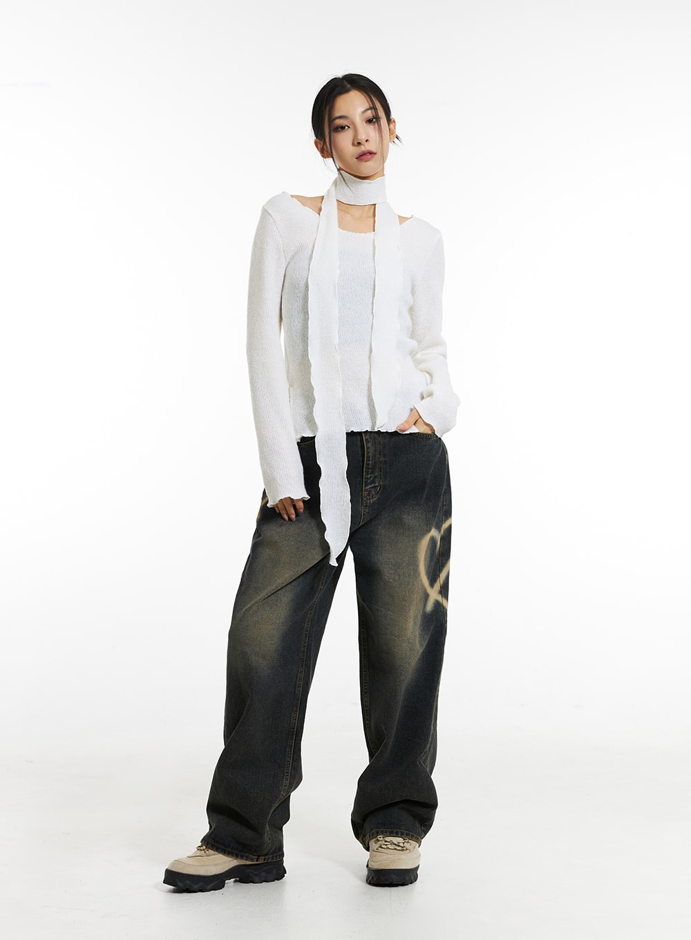 Heart-Bleached Wide Leg Jeans IN308