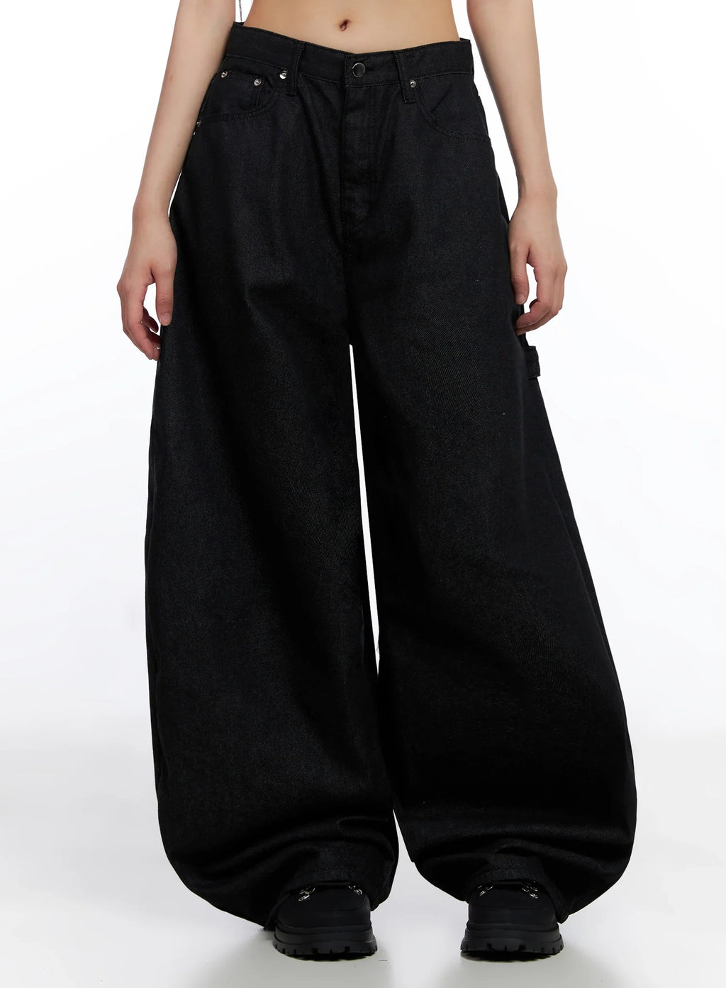 Lea Cross-Patch Baggy Jeans IS525