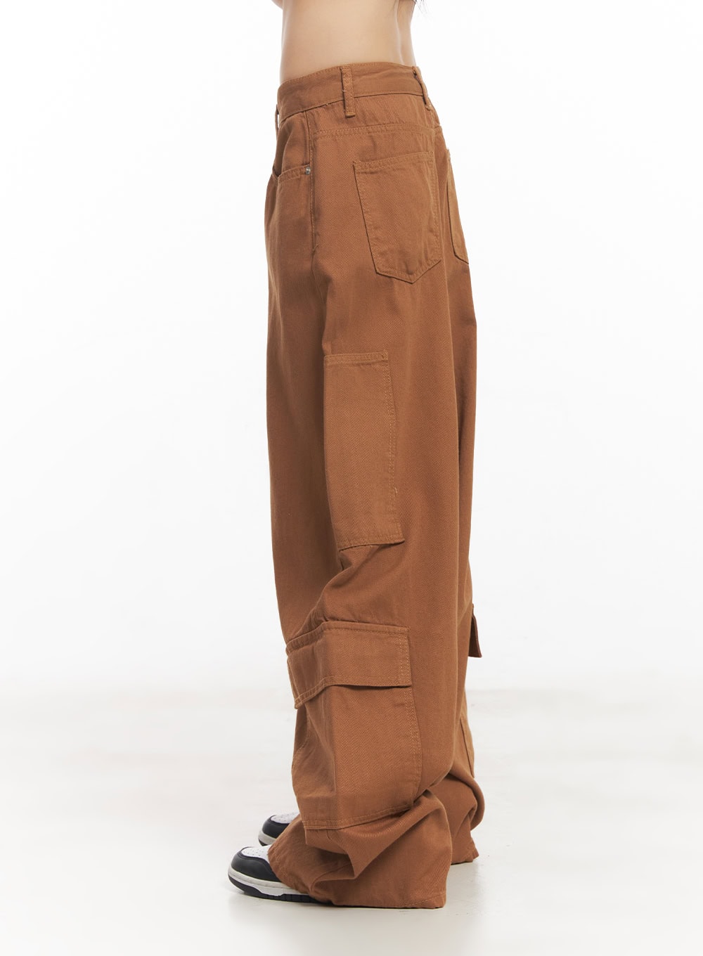 Relaxed-Fit Cargo Pants CA523