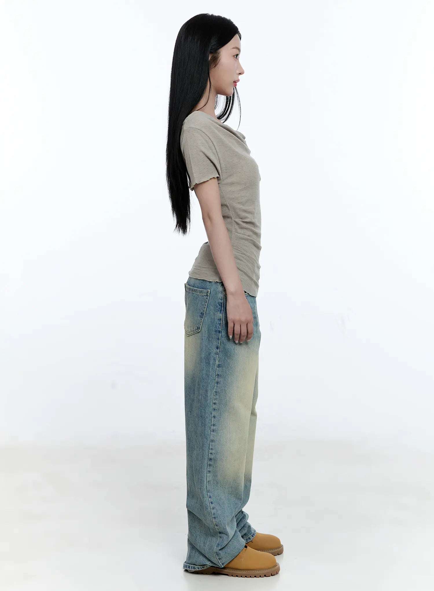 Versatile Off-Shoulder Shirred Top CG507