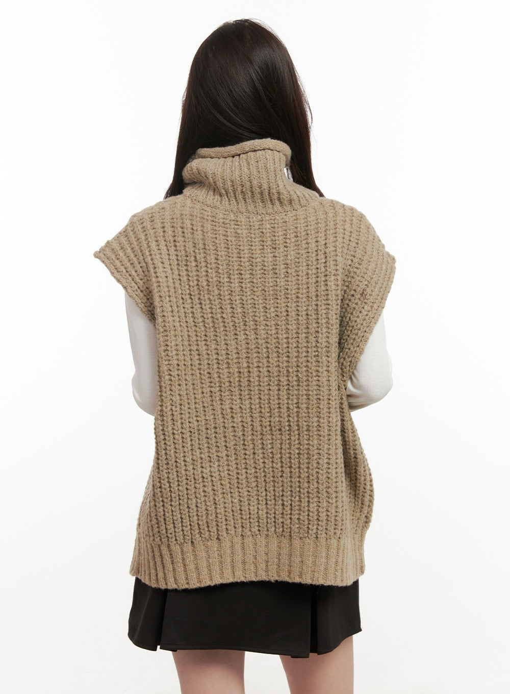 Cable Knit Oversize Turtle Neck Vest ON429