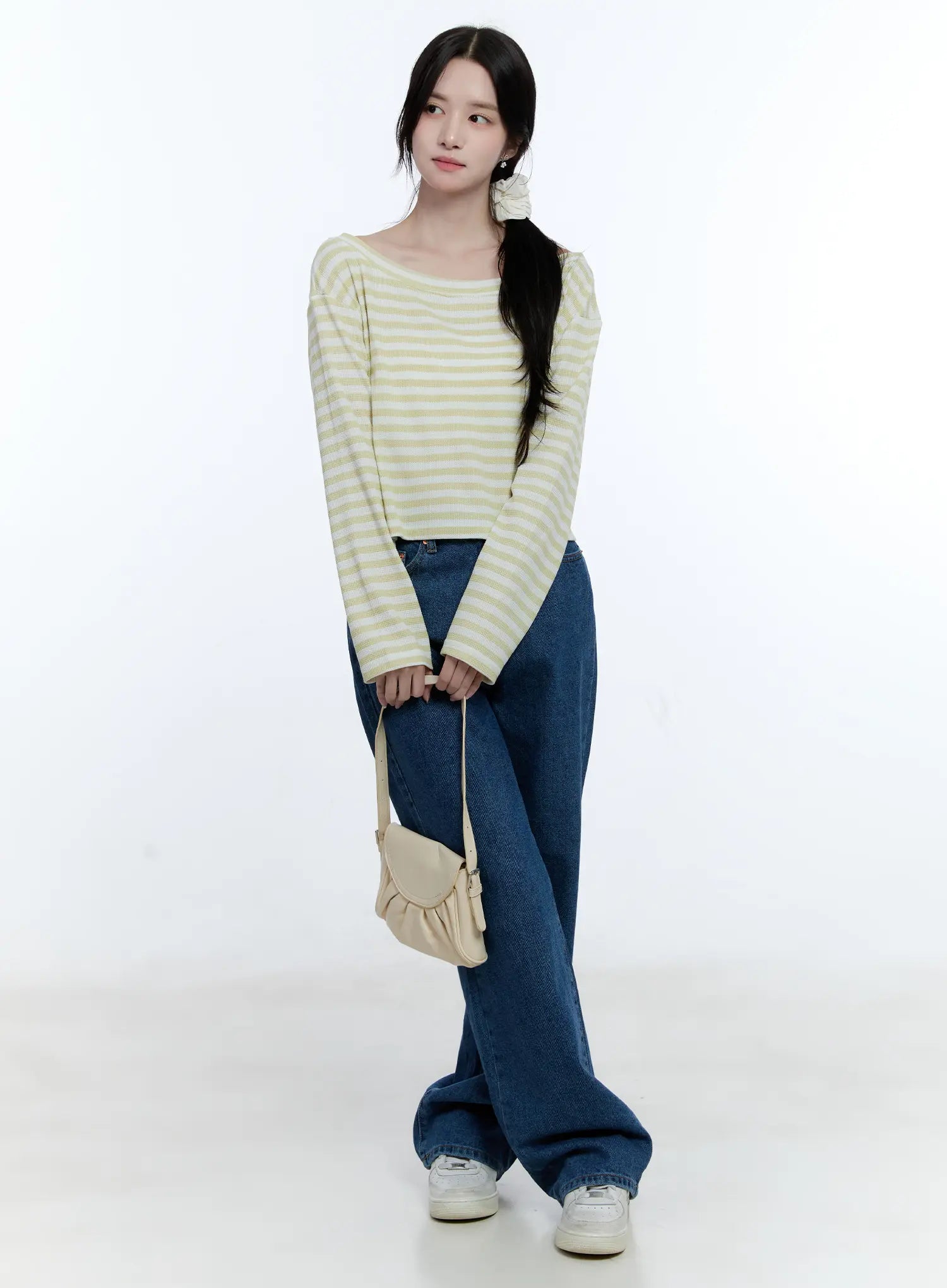 Striped Loose-Fit Long-Sleeve Top CG514