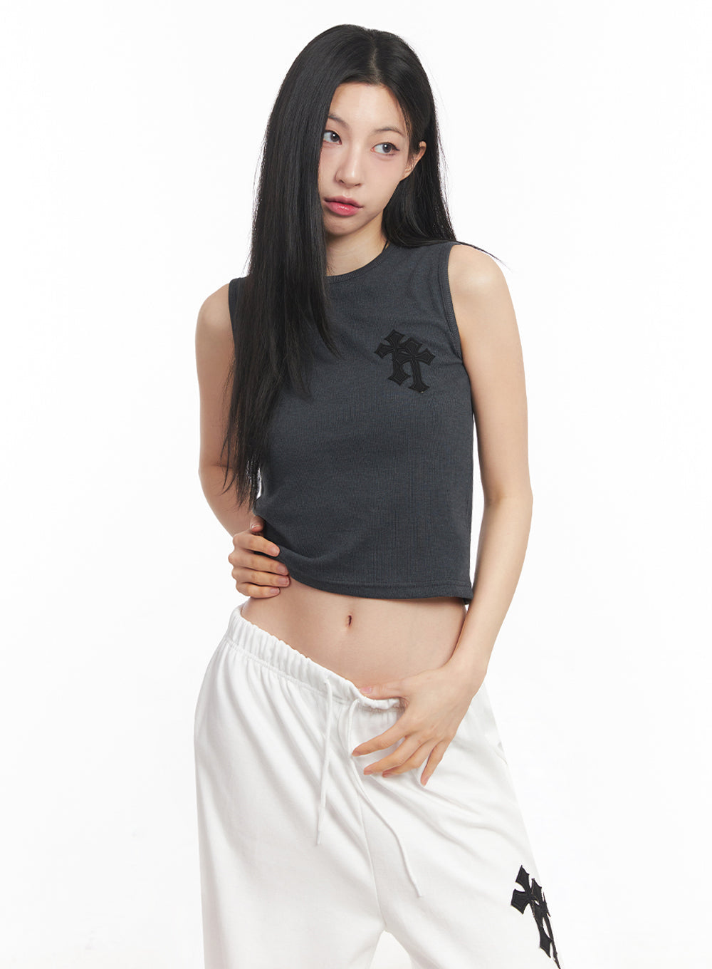 Patched Chic Sleeveless Top IY516