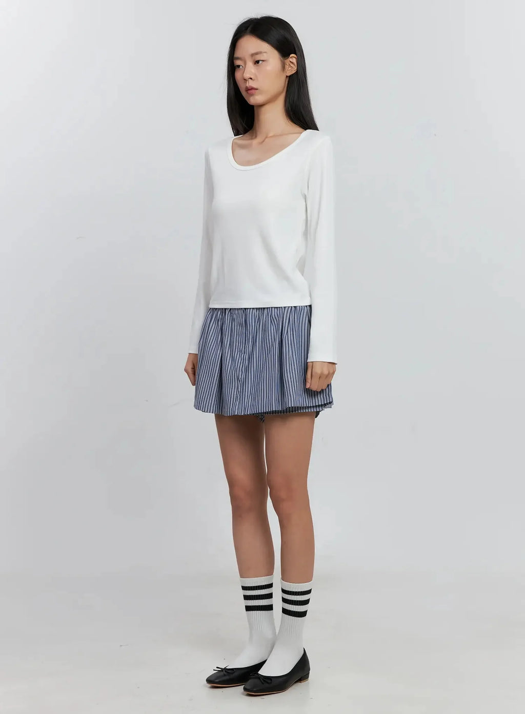 Round-Neck Long Sleeve Top IS515