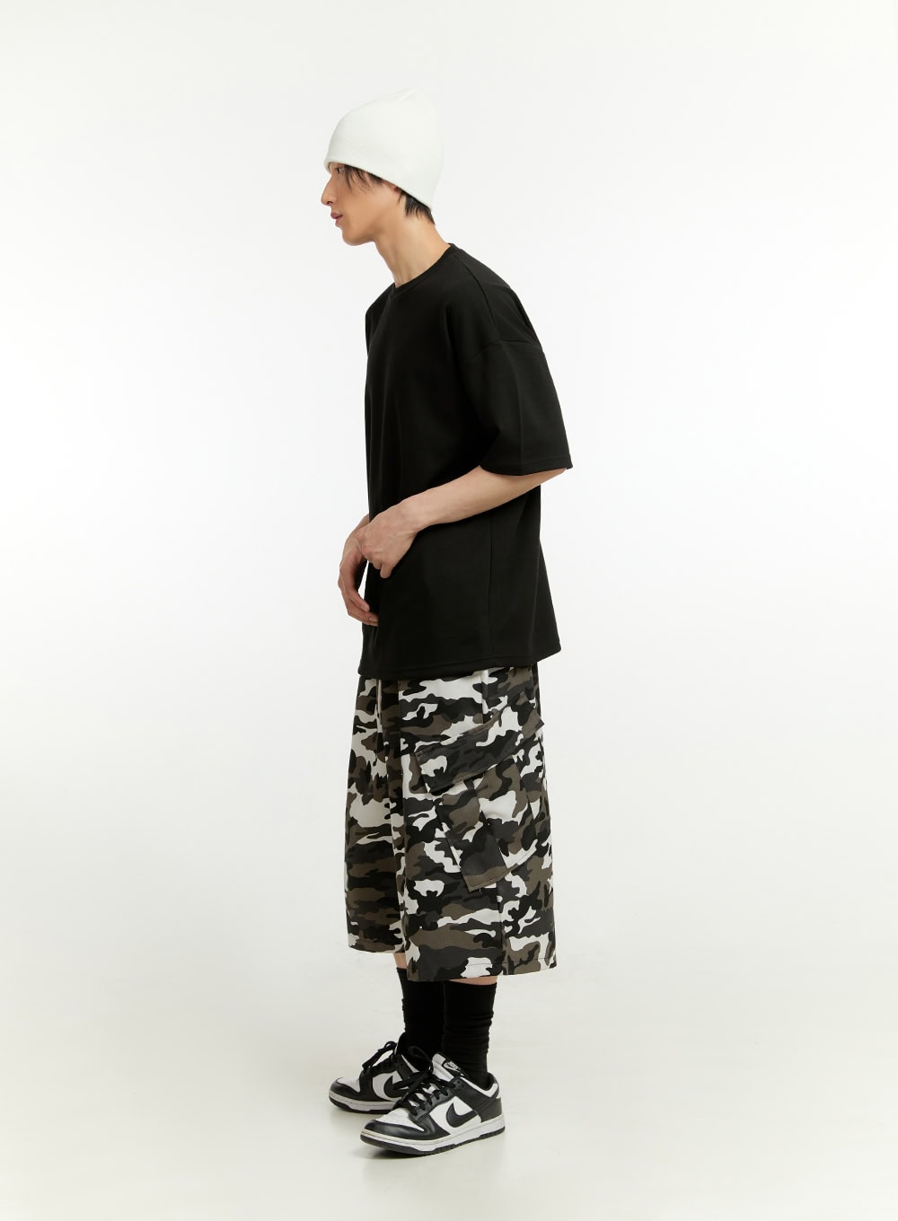 Men's Oversize Round Neck T-Shirt (Black) IL418