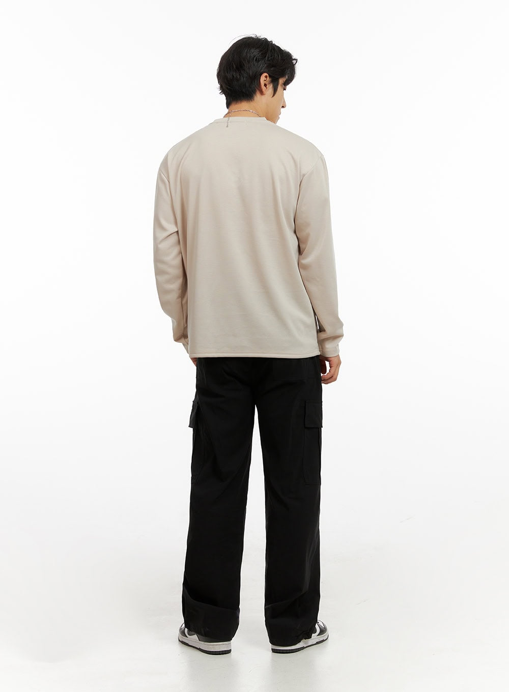Men's Loose Round Neck Long Sleeve (Beige) IG409