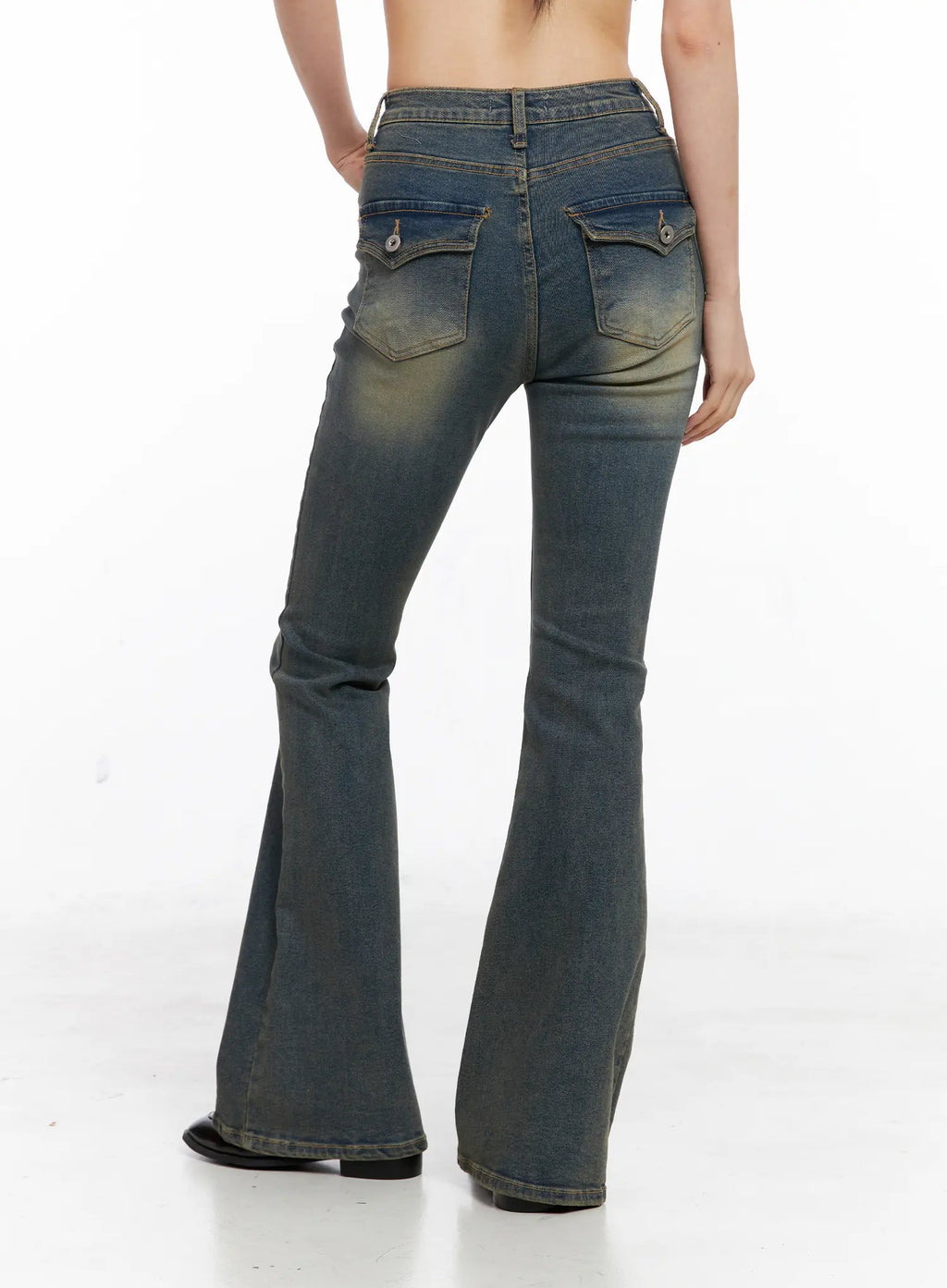 Emmy Washed Flare Jeans CC1109