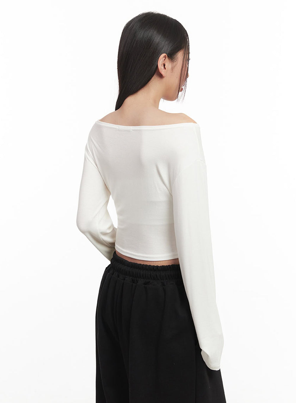 Essential Off-Shoulder Long-Sleeve Crop Top IM524