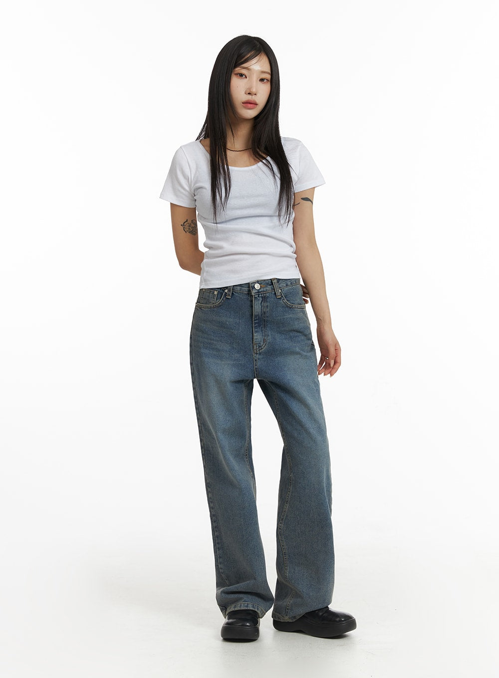 Solid Round Neck Short Sleeve Tee CF401