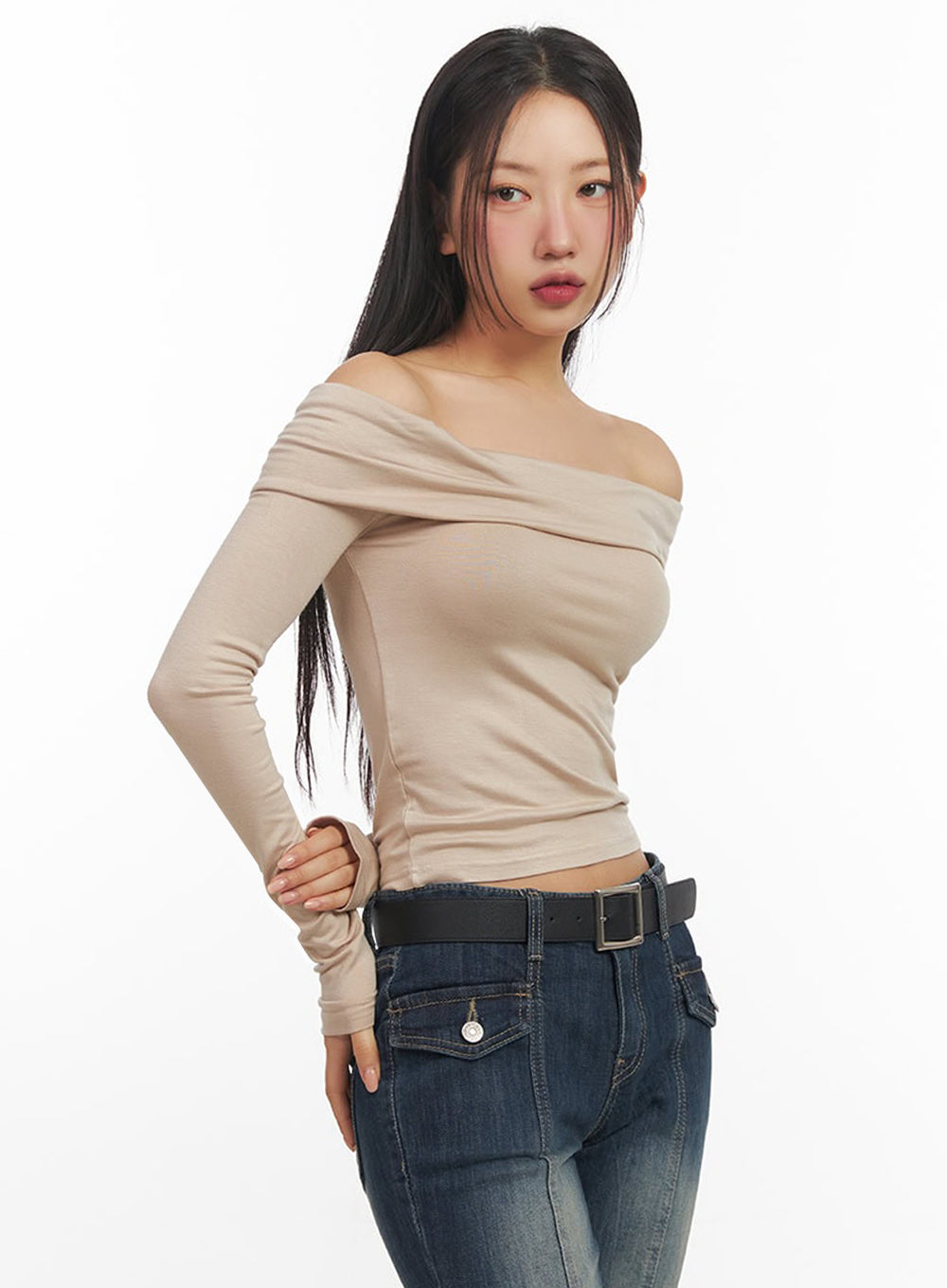 Cozy Off-Shoulder Slim-Fit Top IF510