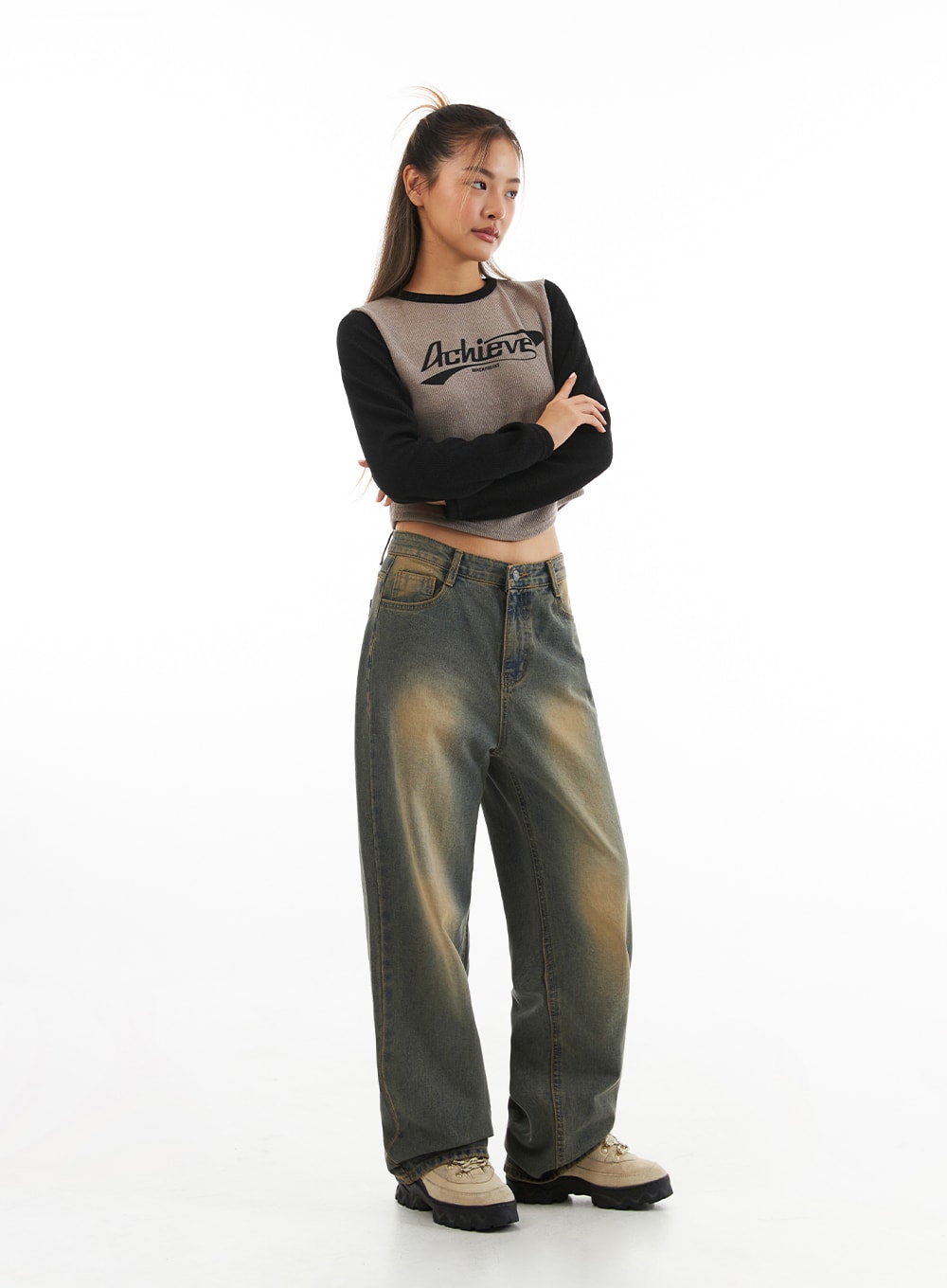 Graphic Long Sleeve Crop Top CO313