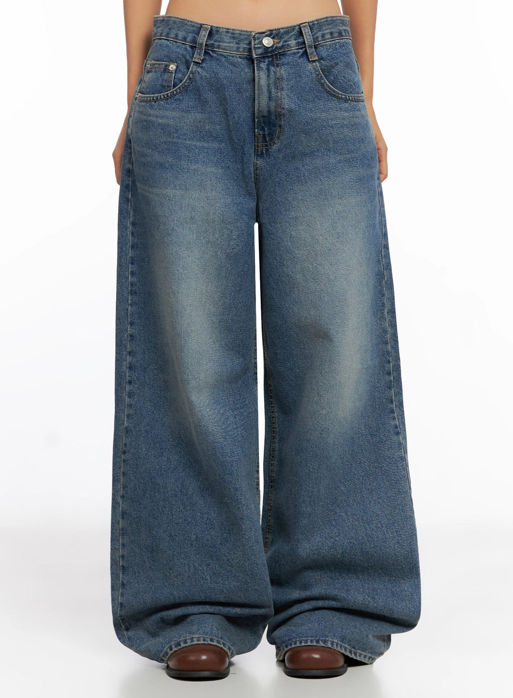 Lilah Wide-Leg Washed Jeans IG527