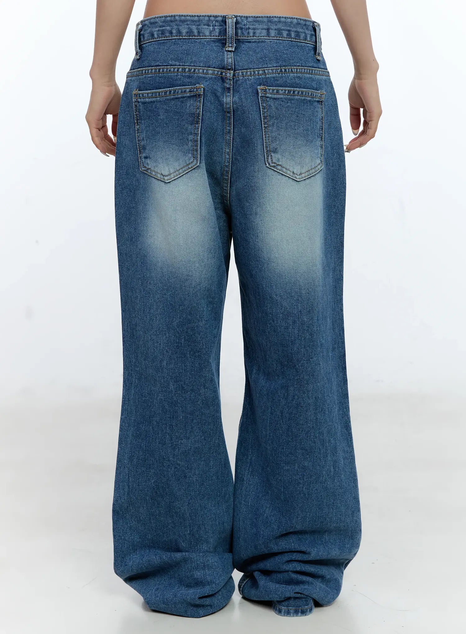 Dabin Classic Straight-Fit Denim Jeans CL530
