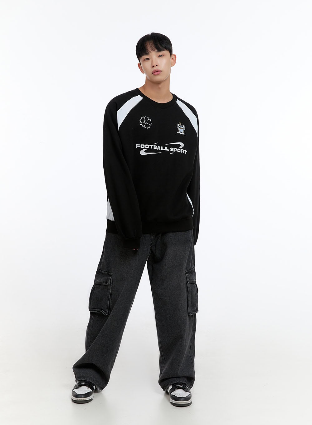 Men's Graphic Raglan Sweatshirt IS413