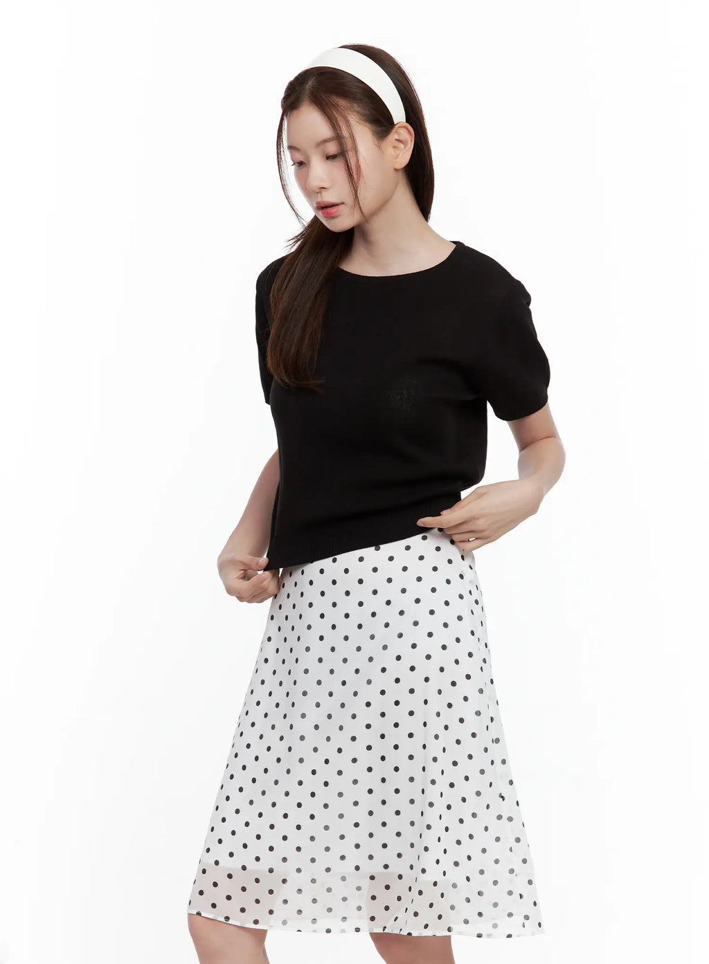 Lightweight Round-Neck Top CL502