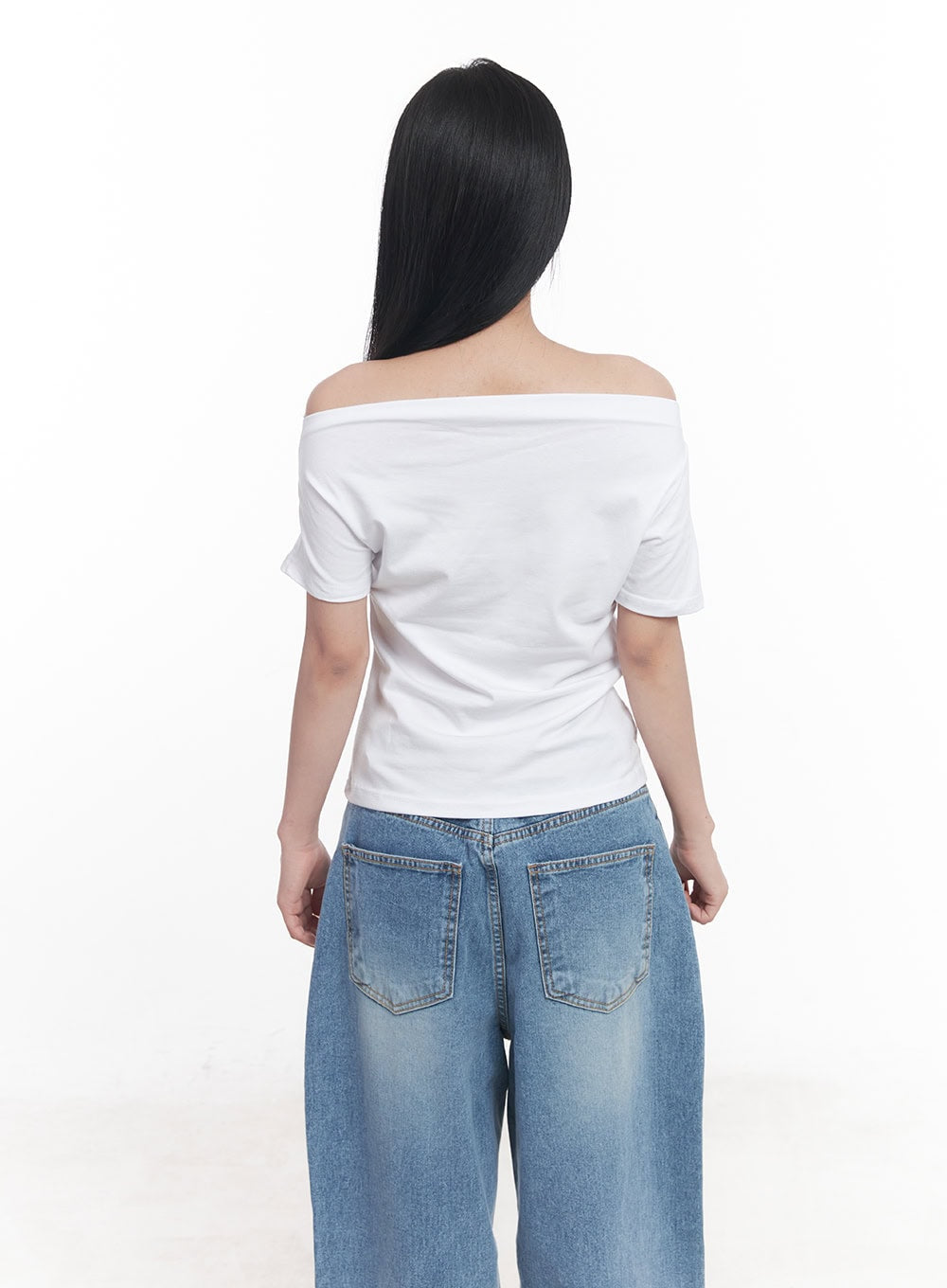 Essential Off-Shoulder Top CY527