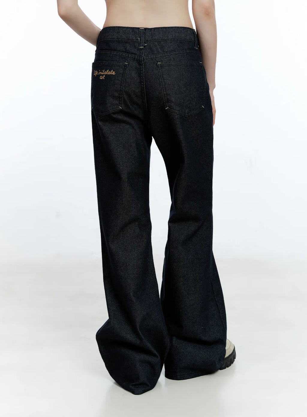 Minjoo No-Fade Flared Jeans CG511