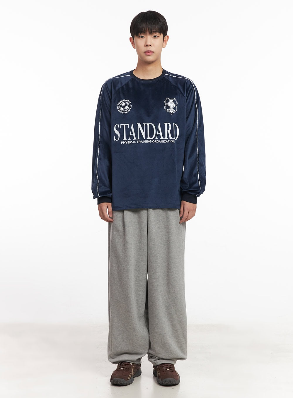 Men's Velvet Graphic Sweatshirt IM528