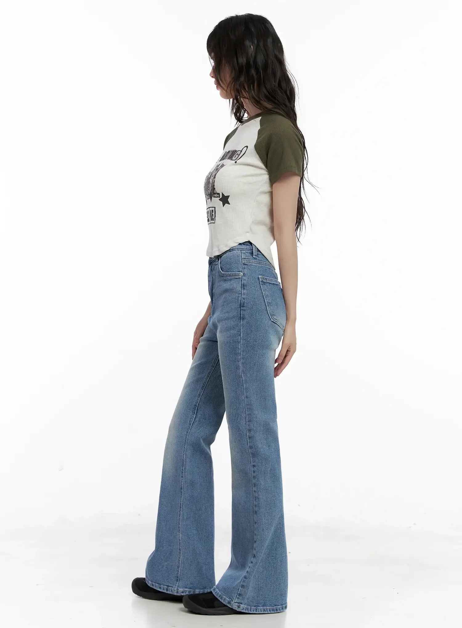Hikaru High-Waist Flare Jeans IL531