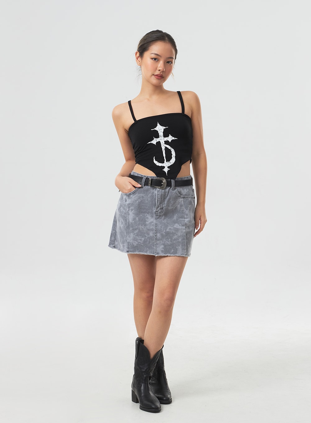 Thin Strap Graphic Top CM329