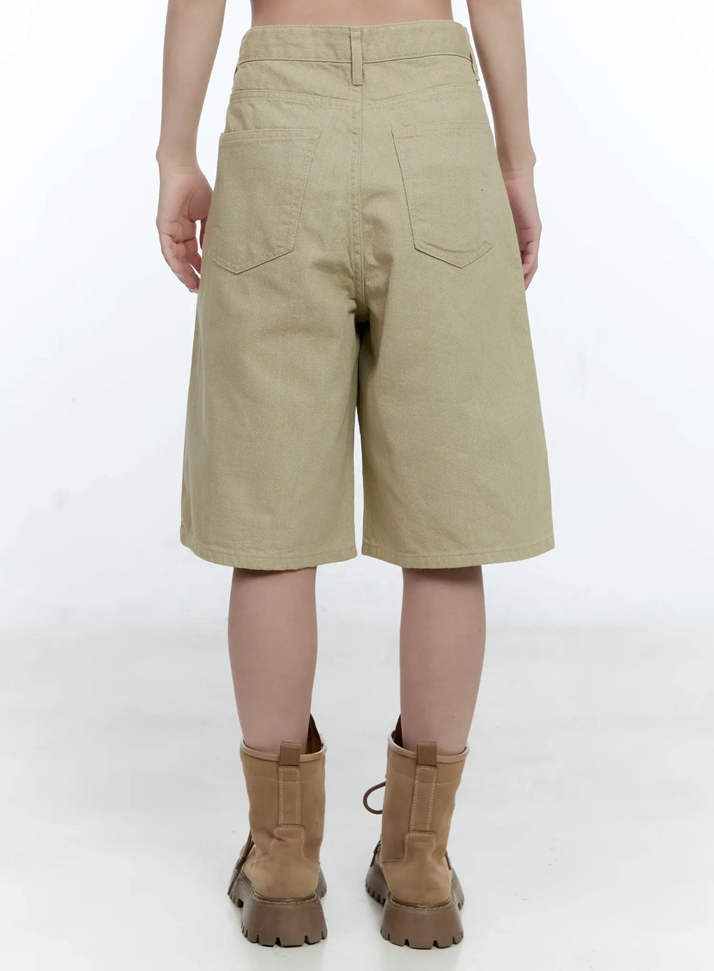 Wide-Leg Bermuda Shorts CG501