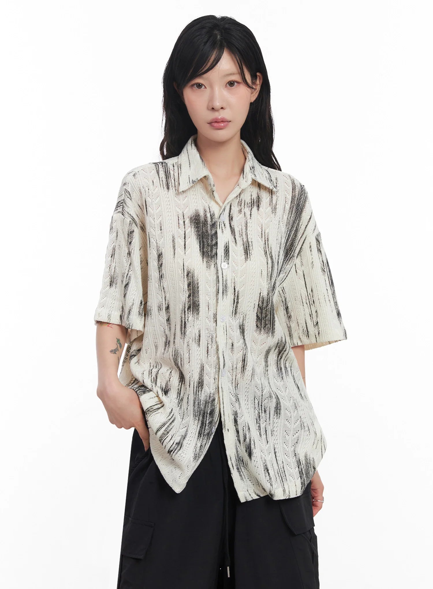 Brushstroke Knit Collared Button-Up Top IC503