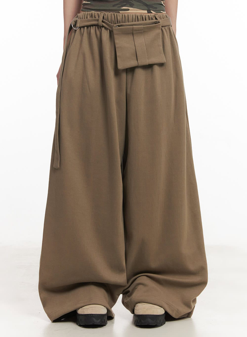 Pintuck Belt Wide-Leg Sweatpants IM528