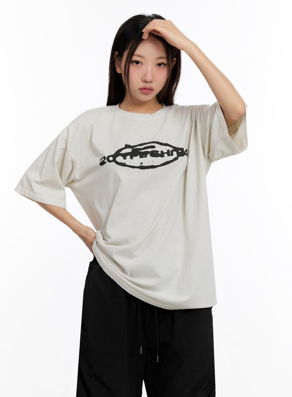 Oversized Washed Graphic Tee IU509
