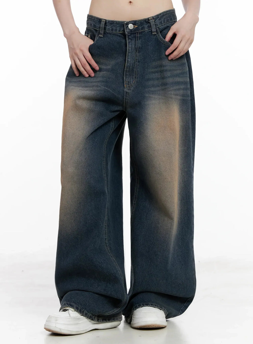 Solji Acid Washed Wide-Leg Jeans IL531
