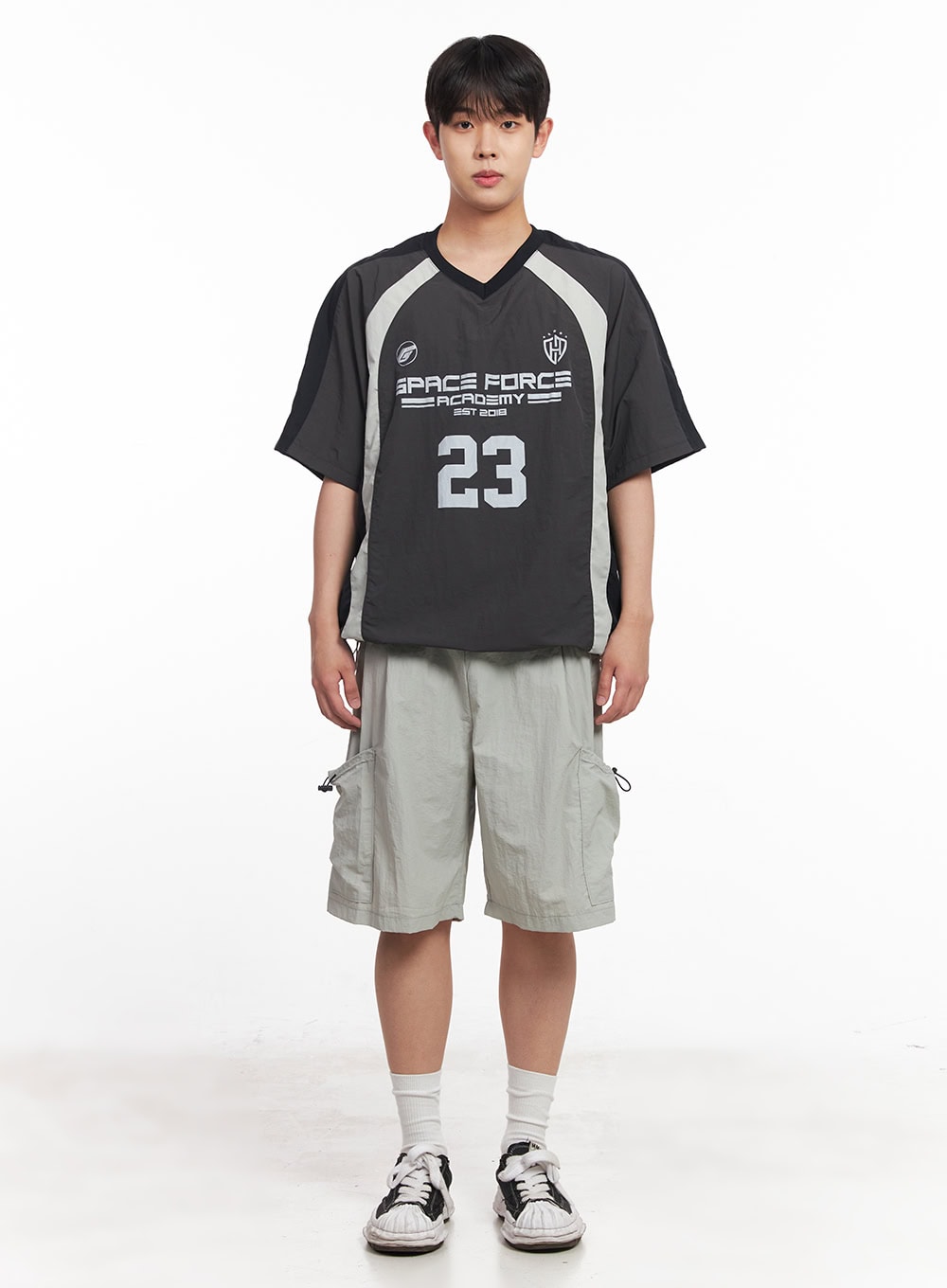 Men's Nylon V-Neck Graphic Jersey IY522